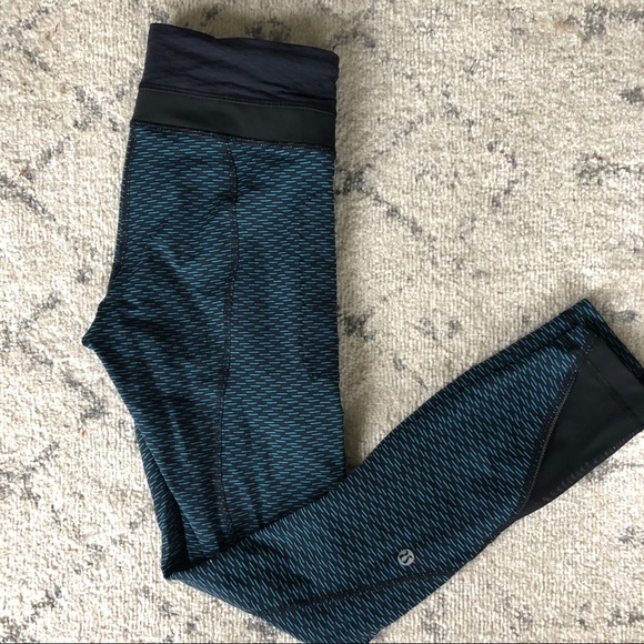 Lululemon inspire II tight - Picture 2 of 3